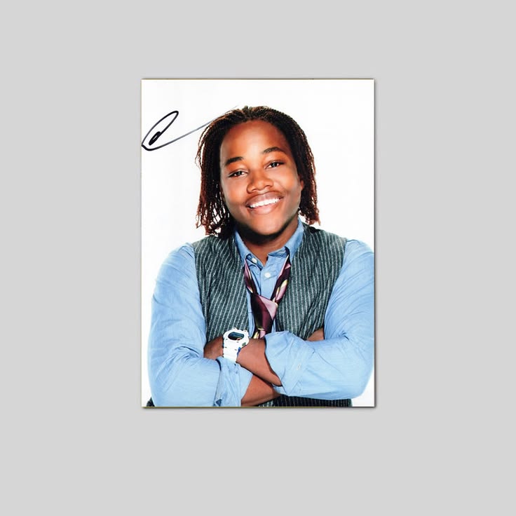 Leon Thomas III Victorious autographed photo signed André Harris Poster Unframed Size 24''x36''